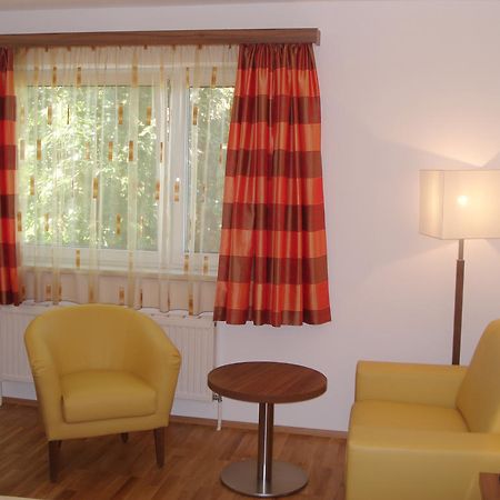 Hotel Almtalerhof Traun Exterior photo